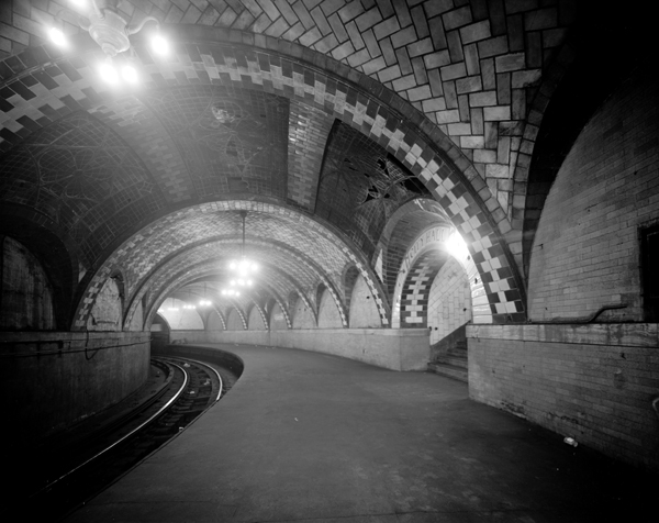 New_York_City_City_Hall_subway_station_HAER_image.jpg